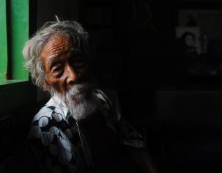 Dr. Soesilo Toer. Umur 88 tahun. Adik kandung si pengarang besar Pramoedya Ananta Toer . (Foto: Julian)