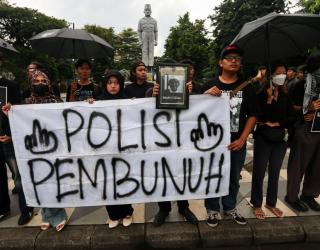 thumbnail Aksi Kamisan ke-899 di Surabaya Suarakan Keadilan untuk Arianto Tawakal