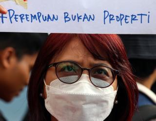 thumbnail Mengapa Perempuan Surabaya Terus Turun ke Jalan?