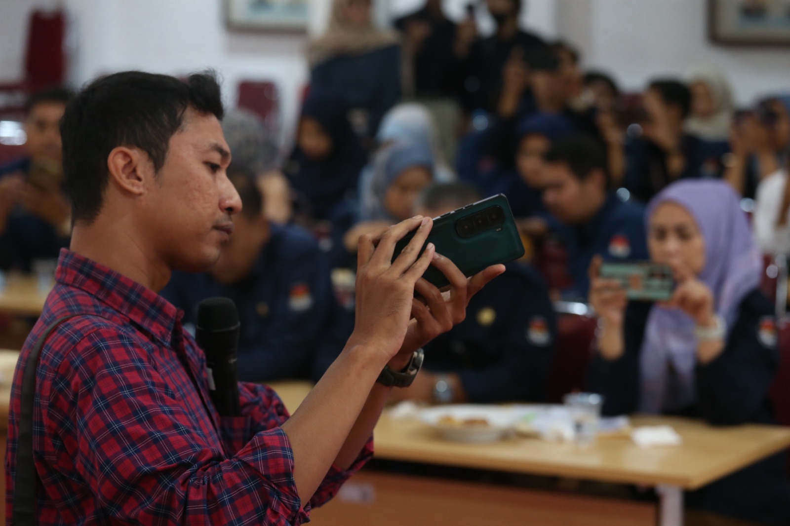 author Robertus Riski