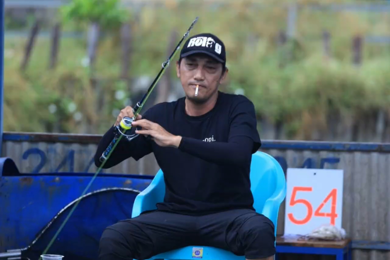 Gaya Hidup Kail, Air, dan Kehidupan: Filosofi Memancing ala Gede