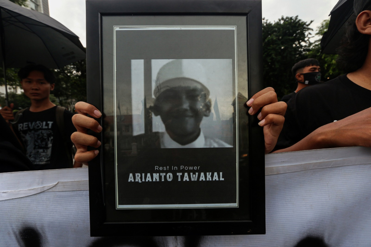  Foto Tawakal Arianto, bocah 14 tahun yang meregang nyawa setelah kepalanya dihantam helm baja milik anggota Brimob. (Foto: M. Iffan Maulana)