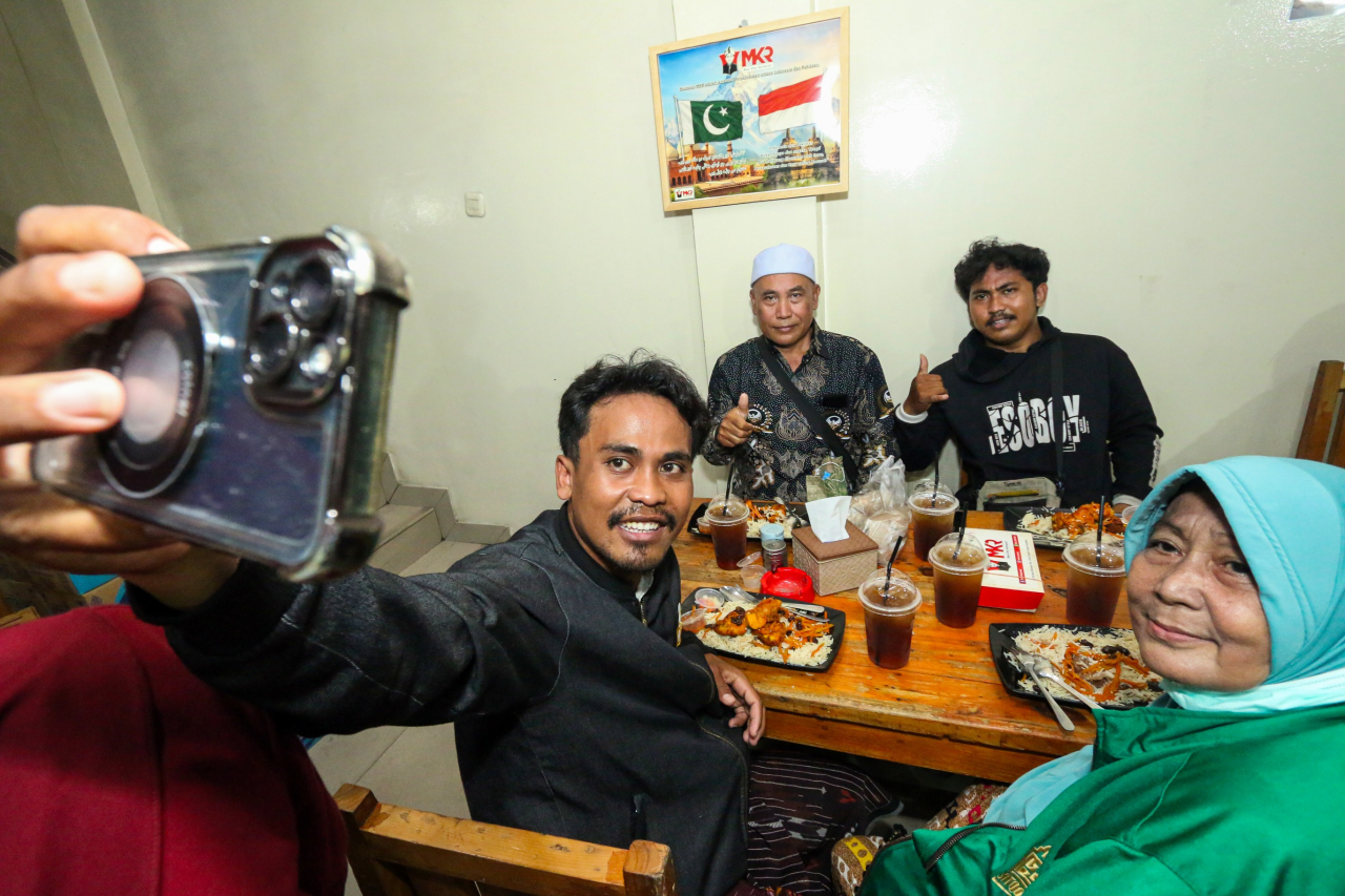 Mavo Khan menjadi ruang pertemuan antara budaya Pakistan dan Indonesia melalui pengalaman kuliner. (Foto: M.Iffan)