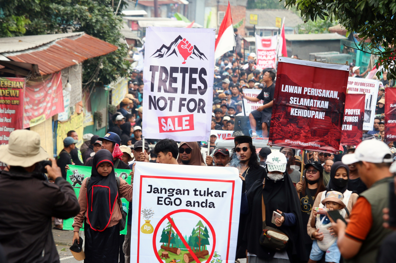Aksi Warga Prigen Tolak Proyek Wisata Terpadu, Hutan Lindung 22,5 Hektare Terancam Deforestasi