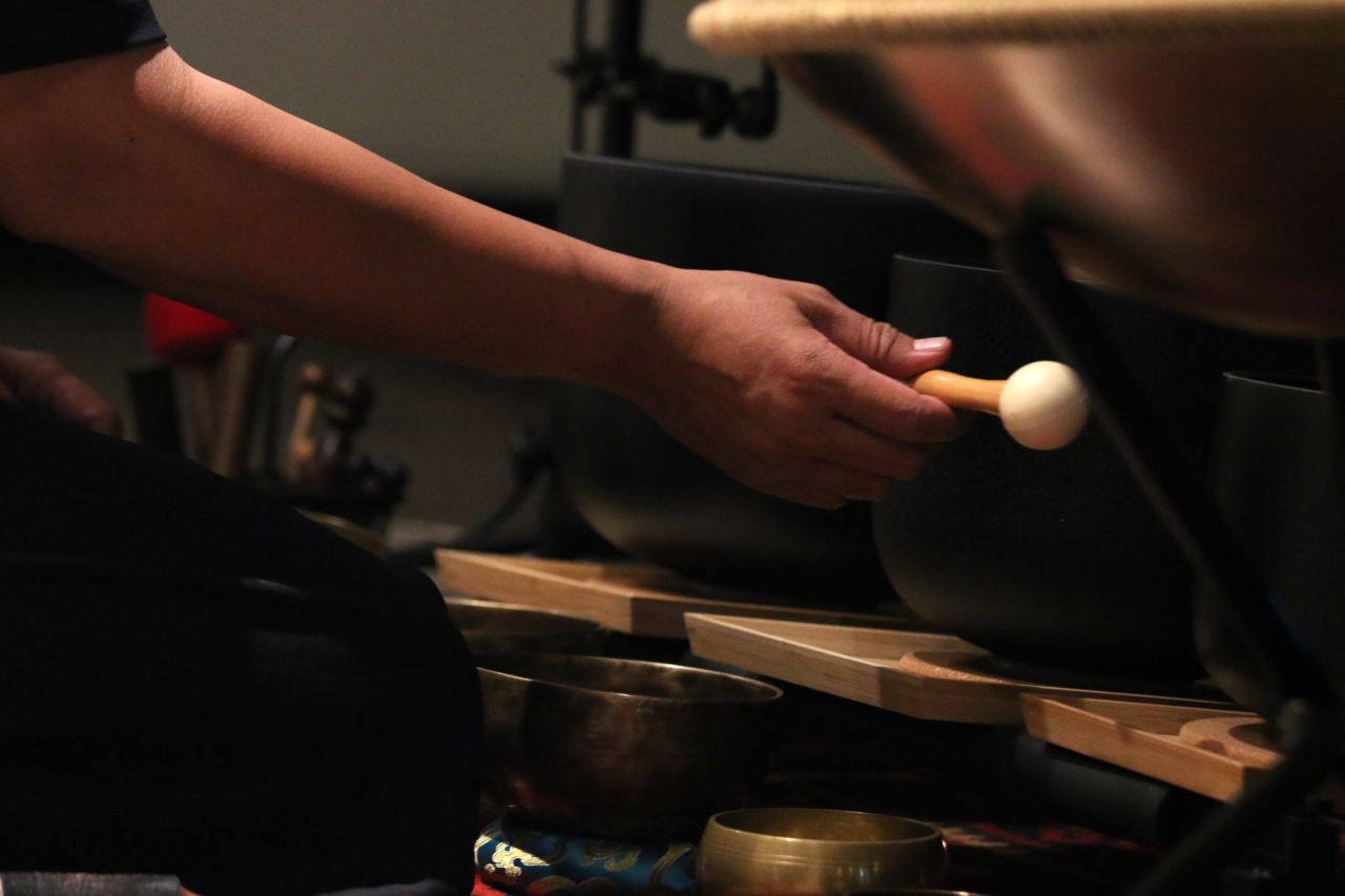 Sound Therapy di Surabaya: Menyimak Diri Lewat Bunyi
